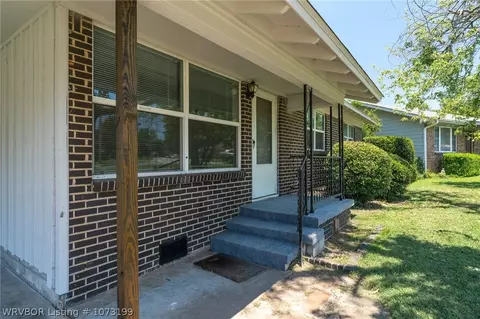 1721 Quincy St, Fort Smith, AR 72901 photo 3
