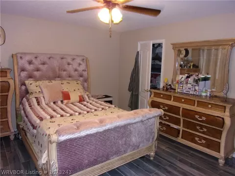 Bedroom - 1006 2nd St, Ozark, AR 72949 photo 4 of 4