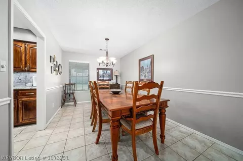 Dining - 8608 Skypark Dr, Fort Smith, AR 72903 photo 2 of 2