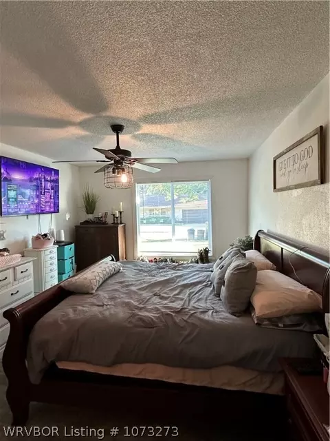 Bedroom - 723 Short Mountain St, Paris, AR 72855 photo 3 of 4