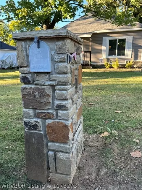 Exterior - 723 Short Mountain St, Paris, AR 72855 photo 3 of 5