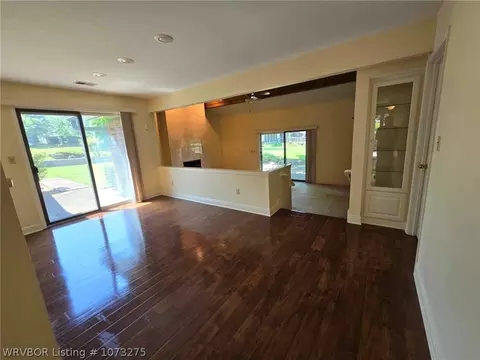 Living - 5701 Free Ferry Rd #32, Fort Smith, AR 72903 photo 1 of 4