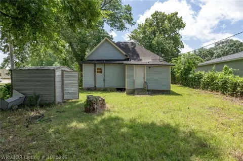 Exterior - 2019 N 14th St, Fort Smith, AR 72904 photo 5 of 7