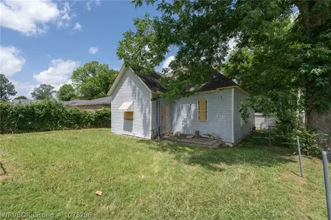 Exterior - 2019 N 14th St, Fort Smith, AR 72904 photo 3 of 7
