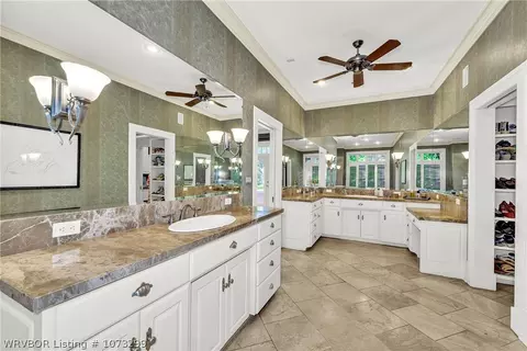 Bath - 3830 Free Ferry Rd, Fort Smith, AR 72903 photo 3 of 7