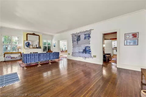 Living - 3830 Free Ferry Rd, Fort Smith, AR 72903 photo 3 of 5