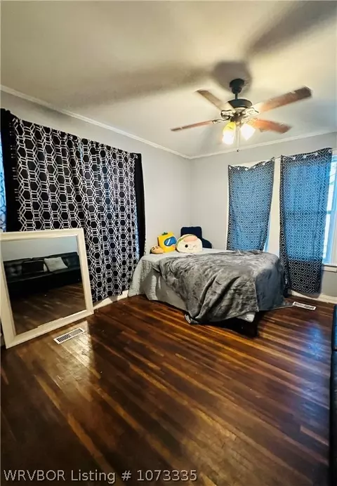 Bedroom - 702 N 40th St, Fort Smith, AR 72903 photo 2 of 3