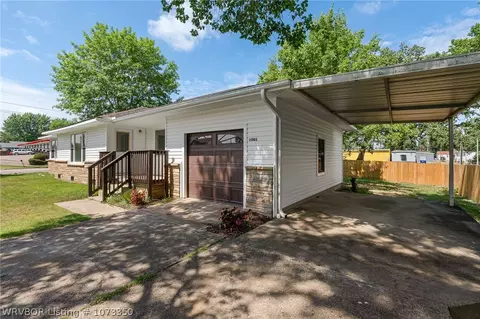 Exterior - 1001 N 49th St, Fort Smith, AR 72904 photo 5 of 5
