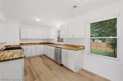 Kitchen - 1001 N 49th St, Fort Smith, AR 72904 photo 1 of 3