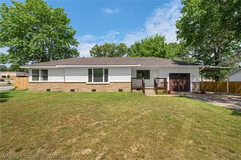 1001 N 49th St, Fort Smith, AR 72904