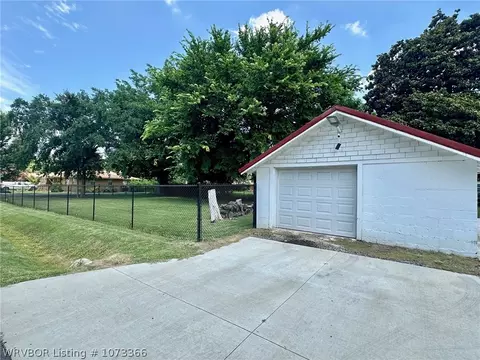 4820 S 28th St, Fort Smith, AR 72901 photo 6