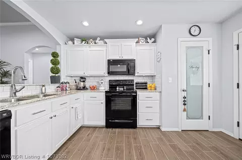 Kitchen - 107 Brittany, Pocola, OK 74902 photo 2 of 5