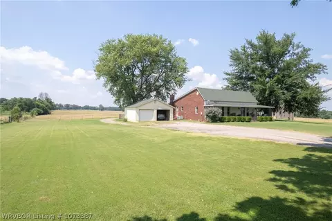 Exterior - 1308 Raleigh St, Lavaca, AR 72941 photo 10 of 10