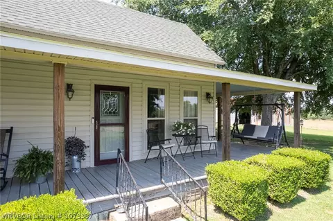 Exterior - 1308 Raleigh St, Lavaca, AR 72941 photo 7 of 10