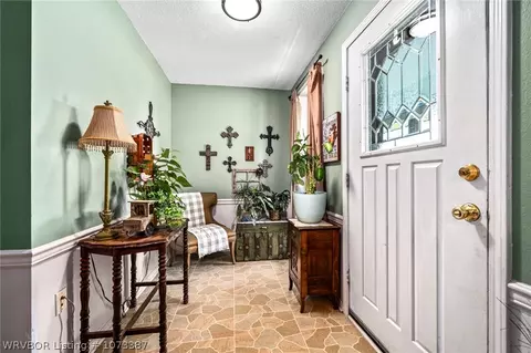 Entry Way - 1308 Raleigh St, Lavaca, AR 72941 photo 2 of 4
