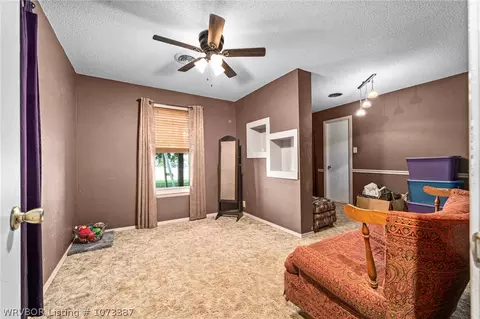 Bedroom - 1308 Raleigh St, Lavaca, AR 72941 photo 4 of 5