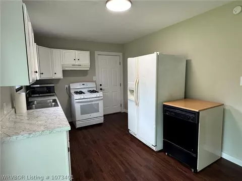 Kitchen - 4913 S 32nd St, Fort Smith, AR 72903 photo 1 of 1