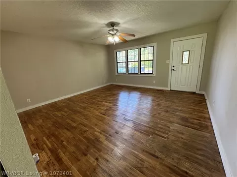Living - 4913 S 32nd St, Fort Smith, AR 72903 photo 1 of 2