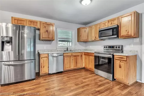 Kitchen - 1921 Churchill Rd, Fort Smith, AR 72904 photo 1 of 1