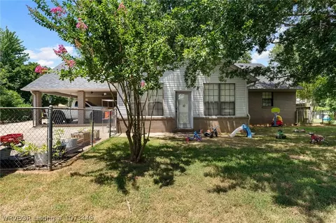 Exterior - 608 7th St, Barling, AR 72923 photo 4 of 5