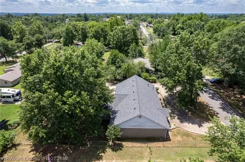 View/Area - 608 7th St, Barling, AR 72923 photo 4 of 6