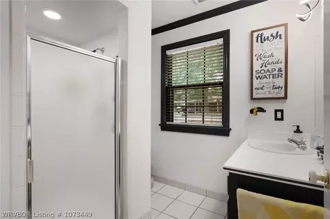 Bath - 608 7th St, Barling, AR 72923 photo 4 of 5