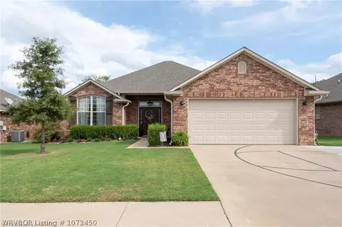 6211 Hickory Ln, Fort Smith, AR 72916