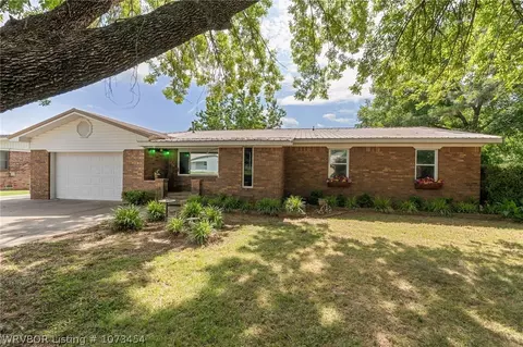 209 Willa Dr, Poteau, OK 74953