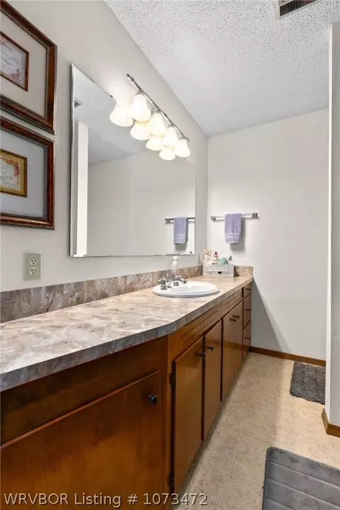 Bath - 400 E Carney St, Paris, AR 72855 photo 2 of 2