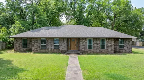 Exterior - 400 E Carney St, Paris, AR 72855 photo 2 of 6