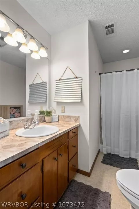 Bath - 400 E Carney St, Paris, AR 72855 photo 1 of 2