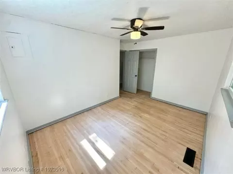 Bedroom - 4 Raleigh Cir, Fort Smith, AR 72901 photo 3 of 4