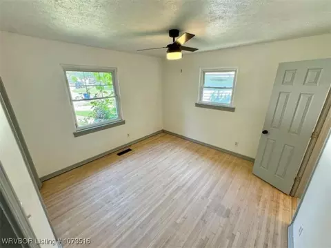 Bedroom - 4 Raleigh Cir, Fort Smith, AR 72901 photo 4 of 4