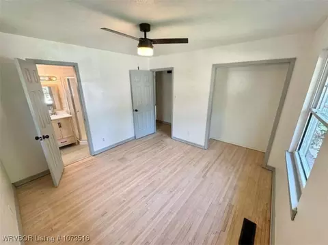 Bedroom - 4 Raleigh Cir, Fort Smith, AR 72901 photo 1 of 4