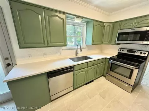 Kitchen - 4 Raleigh Cir, Fort Smith, AR 72901 photo 3 of 3