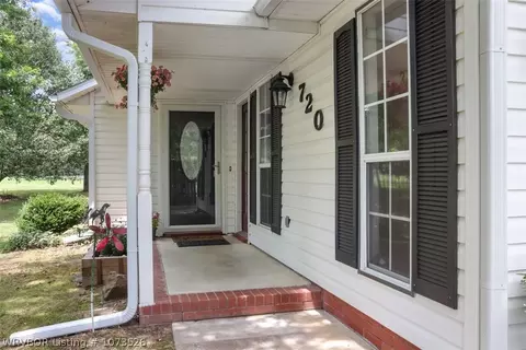 720 S Red Hill St, Alma, AR 72921 photo 2