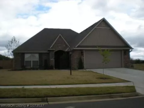 916 Laurel Way, Alma, AR 72921
