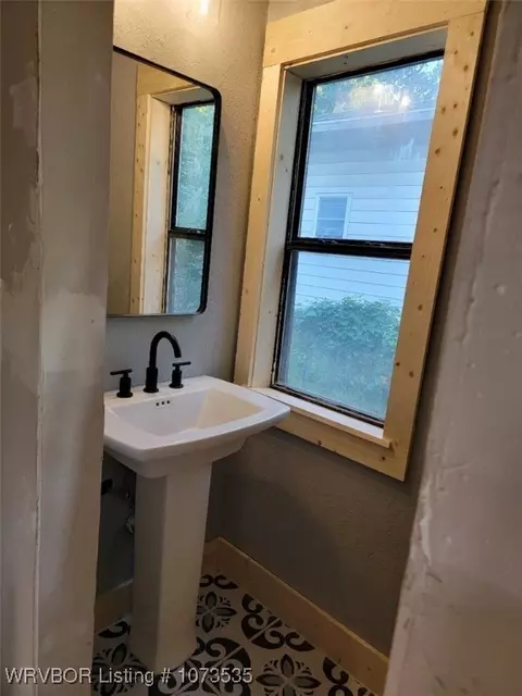 Bath - 806 S 22nd St, Fort Smith, AR 72901 photo 1 of 6