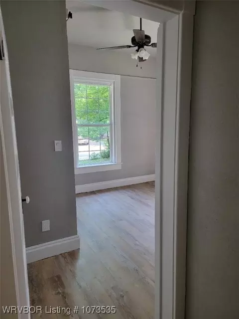 Entry Way - 806 S 22nd St, Fort Smith, AR 72901 photo 1 of 2