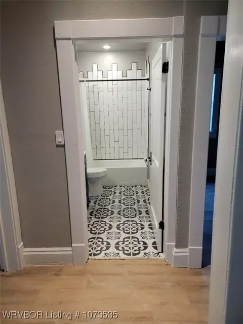 Entry Way - 806 S 22nd St, Fort Smith, AR 72901 photo 2 of 2