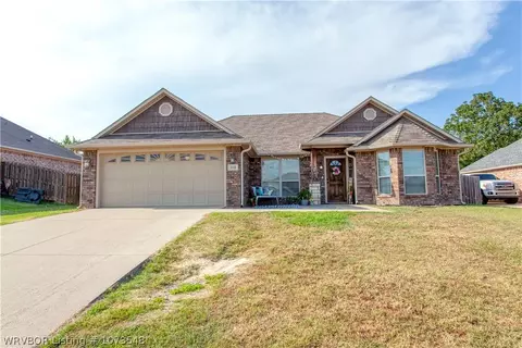 168 Pine St, Greenwood, AR 72936