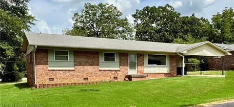 2815 S 34th St, Fort Smith, AR 72903