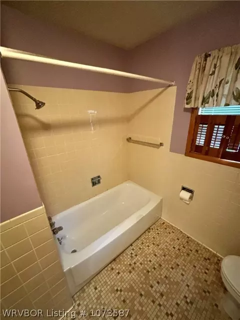 Bath - 2815 S 34th St, Fort Smith, AR 72903 photo 2 of 3