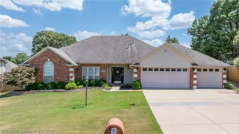 2333 Park Ridge Way, Van Buren, AR 72956