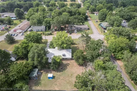 505 Sherwood Ave, Bonanza, AR 72916 photo 10