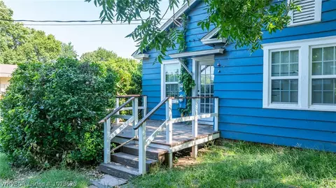 Exterior - 2300 S N St, Fort Smith, AR 72901 photo 2 of 10
