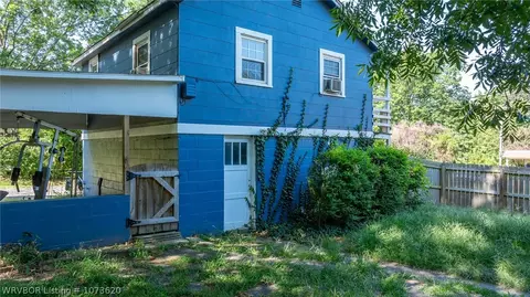 Exterior - 2300 S N St, Fort Smith, AR 72901 photo 6 of 10