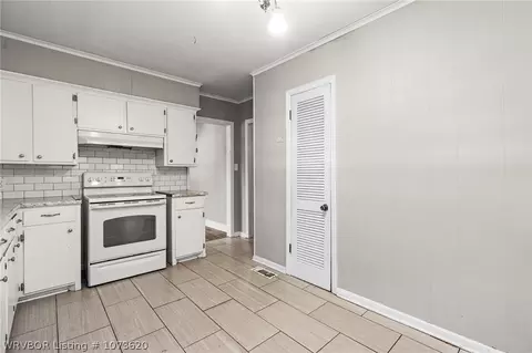 Entry Way - 2300 S N St, Fort Smith, AR 72901 photo 1 of 1