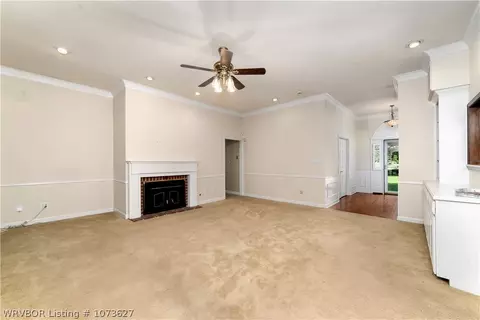 Living - 4809 Skywood Dr, Fort Smith, AR 72904 photo 1 of 2