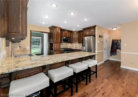 Kitchen - 4809 Skywood Dr, Fort Smith, AR 72904 photo 2 of 2